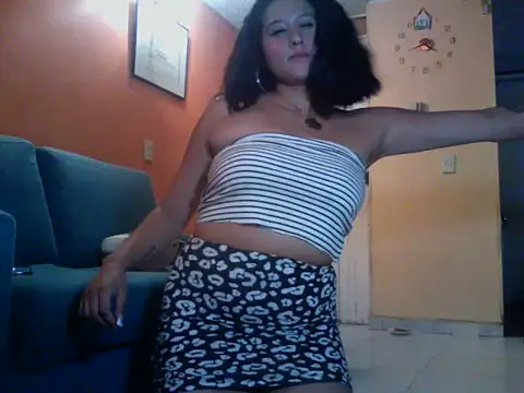 SweetDeya online show from 5, 3, 2026