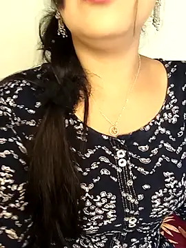 Snapshot of Deshi_bhabhi143 chatting on 8, 5, 2026 Deshi bhabhi143 online show from 8, 5, 2026