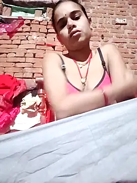 Fency Love143 online show from 5, 2, 2026