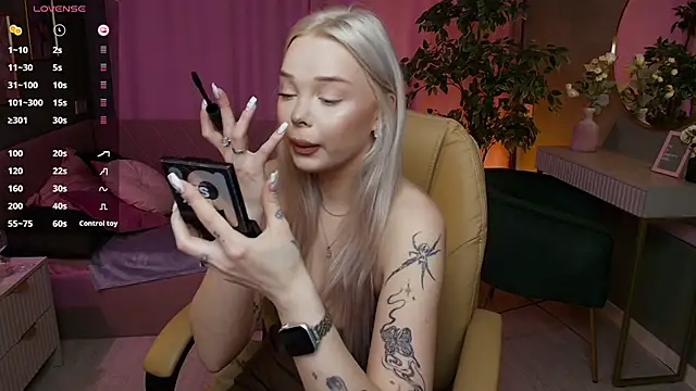 Leslie Caronn online show from 21, 4, 2026