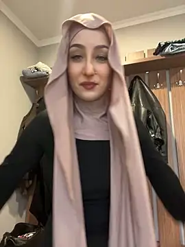 LuxBrunette  online show from 28, 4, 2026