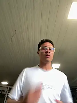 Latin Paisa Boy online show from 21, 4, 2026