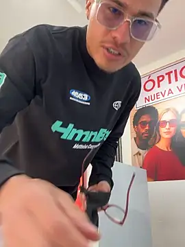 Latin Paisa Boy online show from 26, 4, 2026