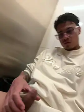 Latin Paisa Boy online show from 24, 6, 2026