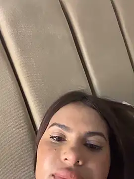 Irina Velvett online show from 21, 4, 2026