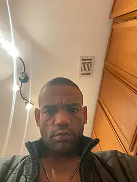 Snapshot of KingDadTV chatting on 21, 3, 2026 KingDadTV online show from 21, 3, 2026