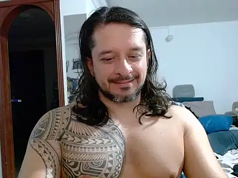 Snapshot of gonzzohunterr chatting on 10, 6, 2026 gonzzohunterr online show from 10, 6, 2026