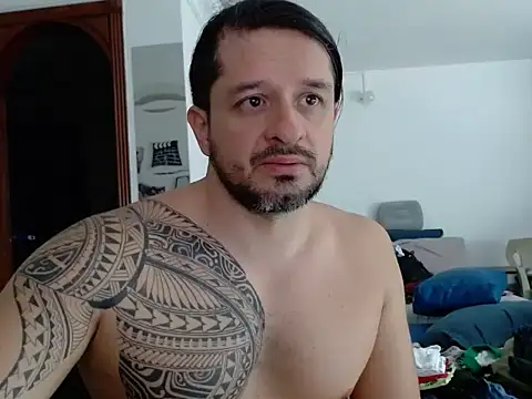 Snapshot of gonzzohunterr chatting on 11, 6, 2026 gonzzohunterr online show from 11, 6, 2026