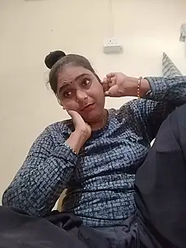Snapshot of Anjli_hot44A chatting on 8, 7, 2026 Anjli hot44A online show from 8, 7, 2026
