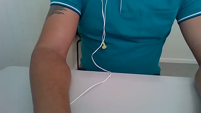 Moreno Casado Safado online show from 7, 7, 2026