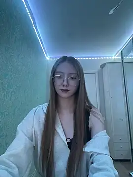 Eseniya  online show from 9, 2, 2026