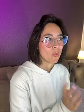 luna gv online show from 2, 2, 2026