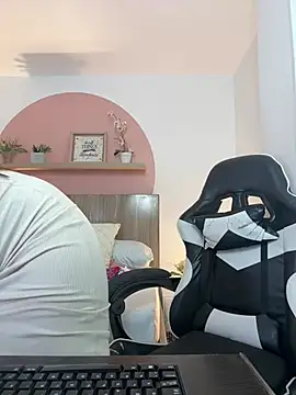 lila lain online show from 26, 7, 2026