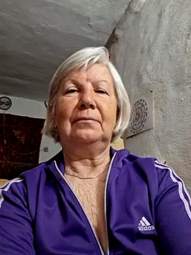 KlaudiaDarling online show from 28, 4, 2026