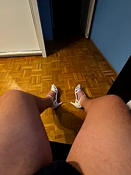 highheelsboy1 online show from 22, 12, 2025