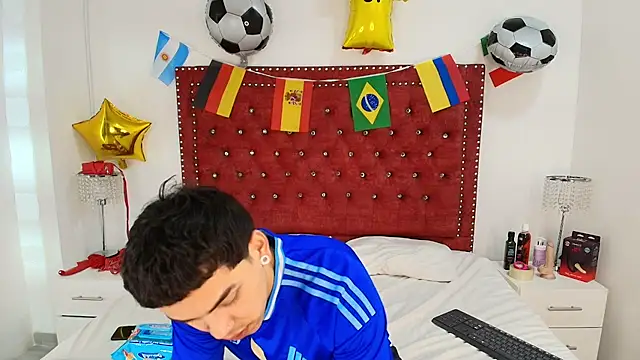 Jaden and sofia online show from 11, 7, 2026