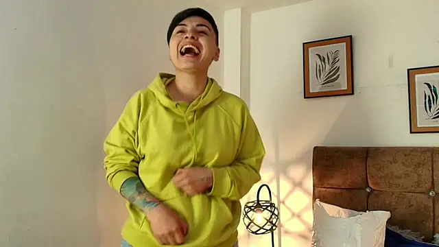 kat paradise online show from 18, 4, 2026