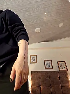 kat paradise online show from 25, 4, 2026