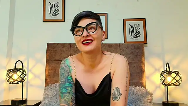 kat paradise online show from 26, 4, 2026