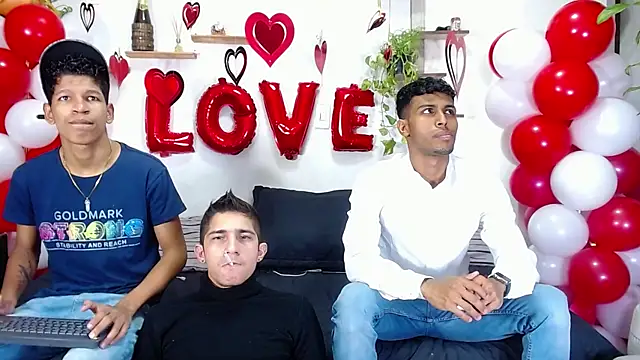 Interracial Snow Bunny online show from 14, 2, 2026