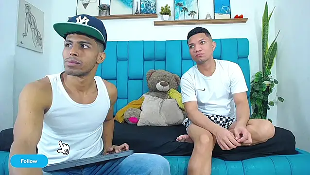 Interracial Snow Bunny online show from 20, 4, 2026