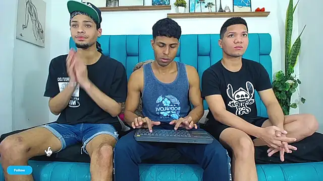 Interracial Snow Bunny online show from 27, 4, 2026