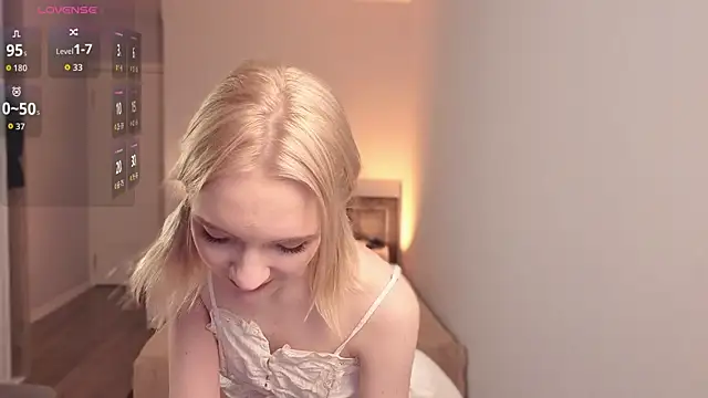 lily moony online show from 17, 5, 2026