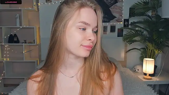 Icehoneybyte online show from 25, 4, 2026