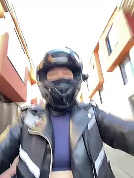 Scarlet auraa online show from 20, 3, 2026