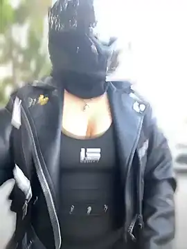 Scarlet auraa online show from 25, 4, 2026