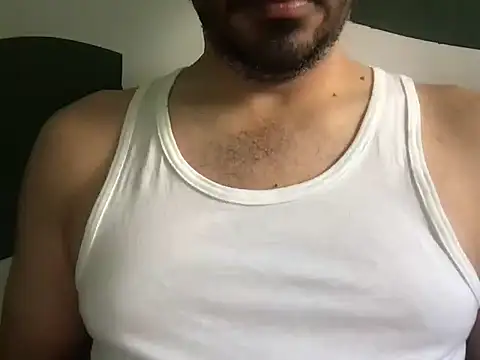 Snapshot of sundar85m chatting on 8, 3, 2026 sundar85m online show from 8, 3, 2026