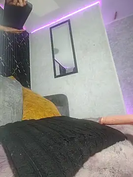 Isis Hot   online show from 25, 4, 2026