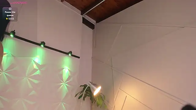 GabiSaenz  online show from 25, 4, 2026