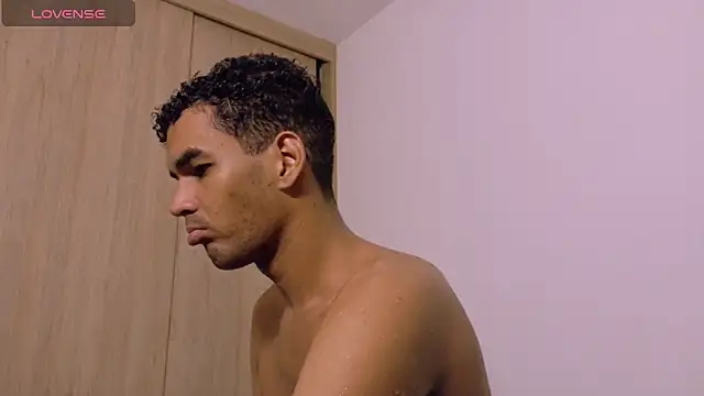 Pikashu7u7 online show from 10, 3, 2026