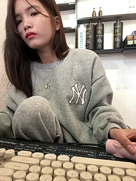 Navy Vina online show from 4, 2, 2026