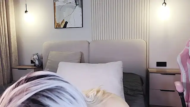 jasmilee online show from 23, 4, 2026