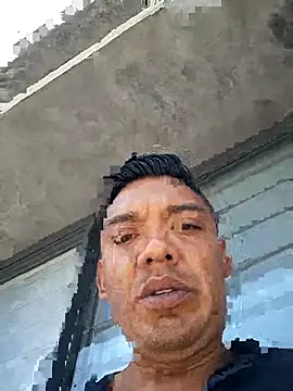Snapshot of latinomoreno95 chatting on 4, 7, 2026 latinomoreno95 online show from 4, 7, 2026