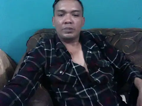 Snapshot of latinomoreno95 chatting on 17, 7, 2026 latinomoreno95 online show from 17, 7, 2026