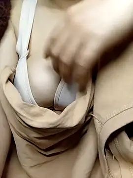 Snapshot of Merrylinh chatting on 13, 2, 2026 Merrylinh online show from 13, 2, 2026