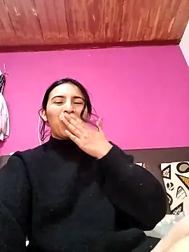 Snapshot of Emily_Gree chatting on 2, 4, 2026 Emily Gree online show from 2, 4, 2026