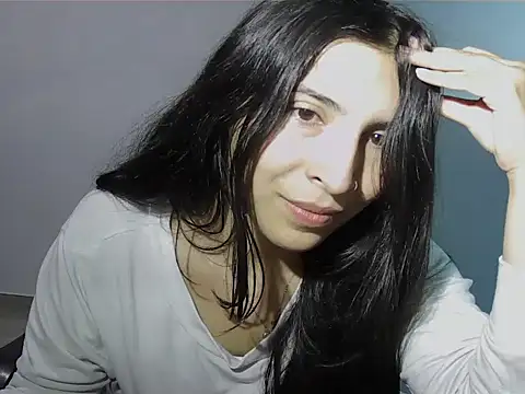 Snapshot of Emily_Gree chatting on 8, 4, 2026 Emily Gree online show from 8, 4, 2026