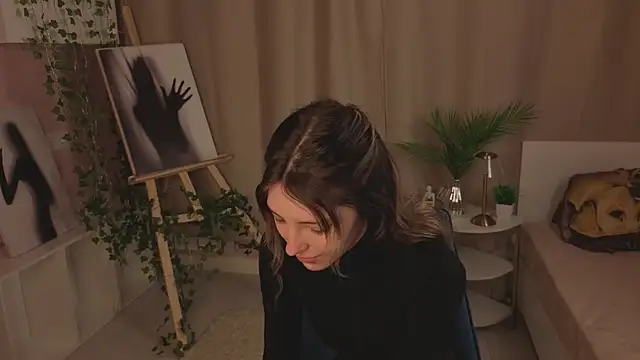 Snapshot of BrianneMallory chatting on 4, 3, 2026 BrianneMallory online show from 4, 3, 2026