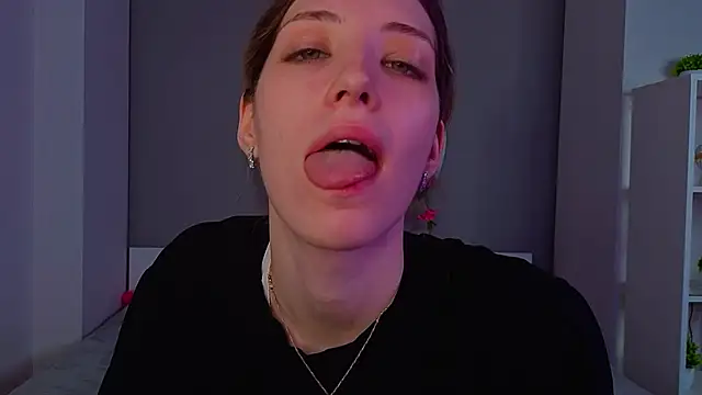 Snapshot of BrianneMallory chatting on 15, 3, 2026 BrianneMallory online show from 15, 3, 2026