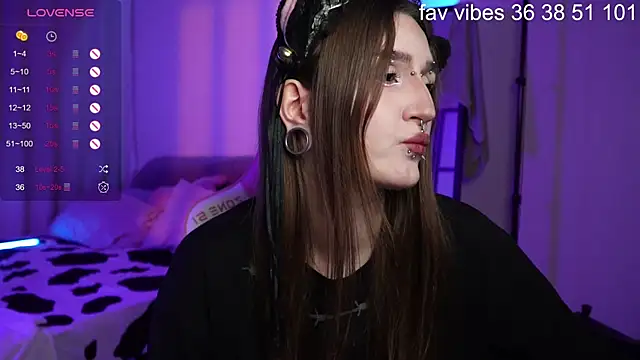 Alice Goth online show from 8, 7, 2026