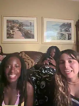 Snapshot of CookiesNcreaming chatting on 8, 6, 2026 CookiesNcreaming online show from 8, 6, 2026
