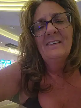 HotAzMilf online show from 25, 4, 2026