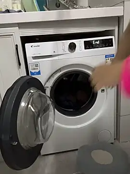 Snapshot of Aweiwei558 chatting on 16, 3, 2026 Aweiwei558 online show from 16, 3, 2026