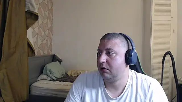 Snapshot of thetalldude265 chatting on 12, 1, 2026 thetalldude265 online show from 12, 1, 2026