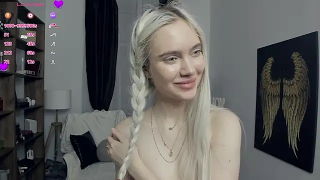 KristalCrowner online show from 3, 2, 2026