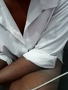 Snapshot of Sexy_sara09 chatting on 14, 2, 2026 Sexy sara09 online show from 14, 2, 2026